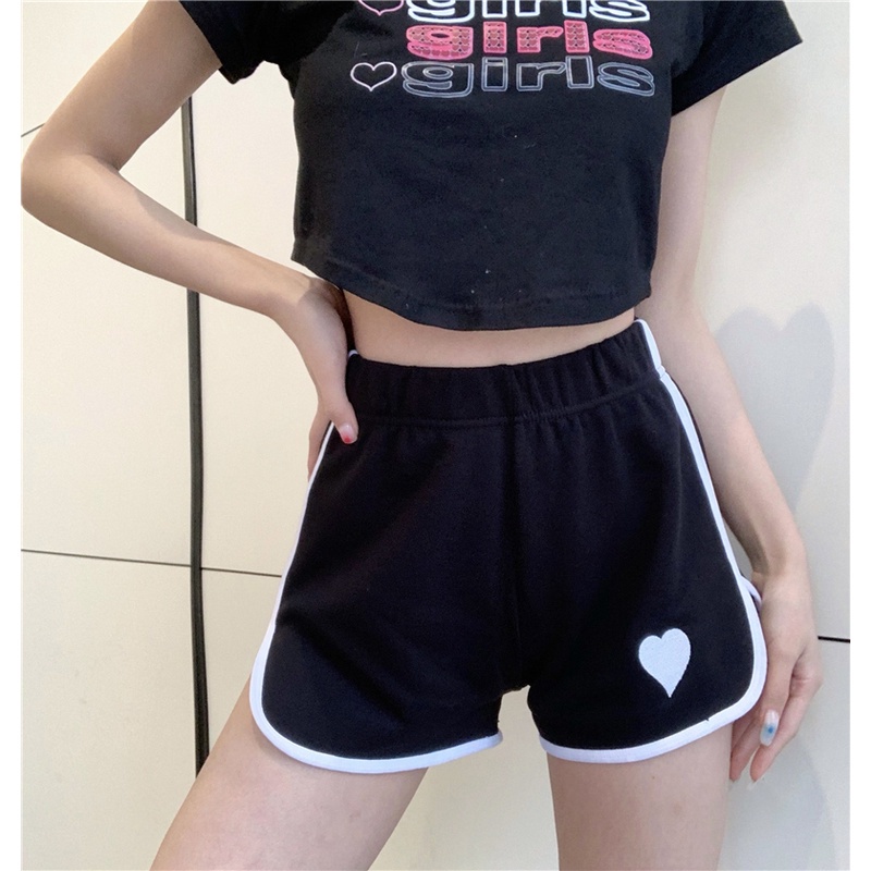 🎗️FREESHIP🎗️ XẢ KHO🎗️Quần đùi nữ mặc nhà, Quần short nữ thể thao họa tiết trái tim cạp chun chất liệu ulzzang thoáng mát | BigBuy360 - bigbuy360.vn