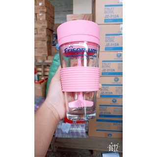 dụng cụ vắt cam mini hàng km của fiso mum có thể mang theo rất tiện dụng