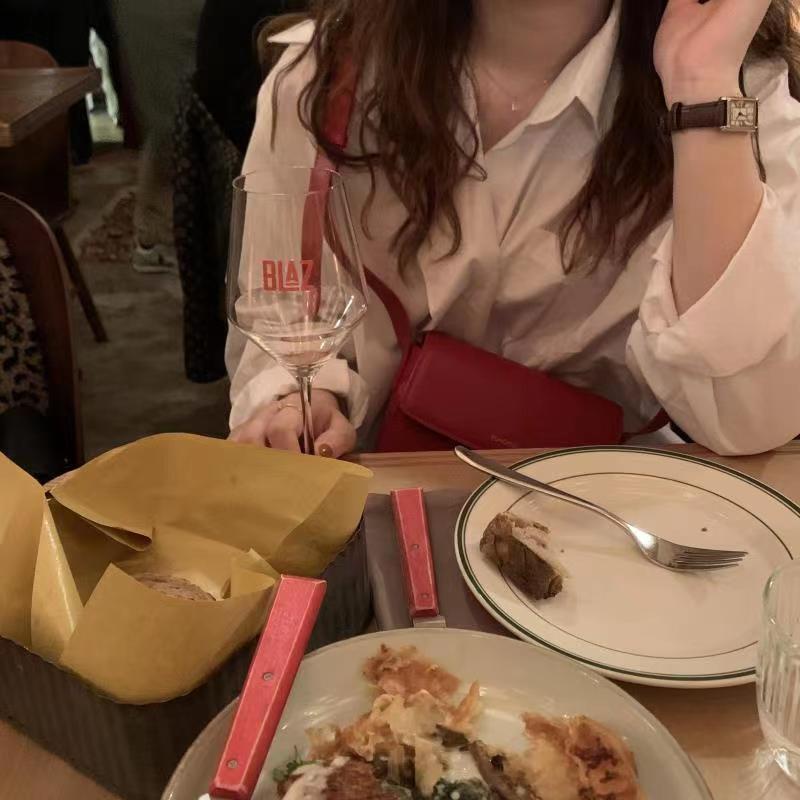 Túi Đeo Chéo Một Bên Vai Thiết Kế Cao Cấp Phong Cách Retro Nhật Hàn Màu Đỏ