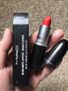 Son MAC Chili , Ruby woo, Lady danger , Dangerous authentic matte