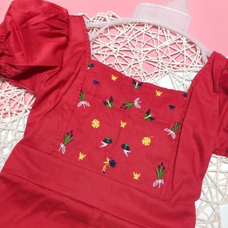 Đầm kate thêu hoa cho bé gái