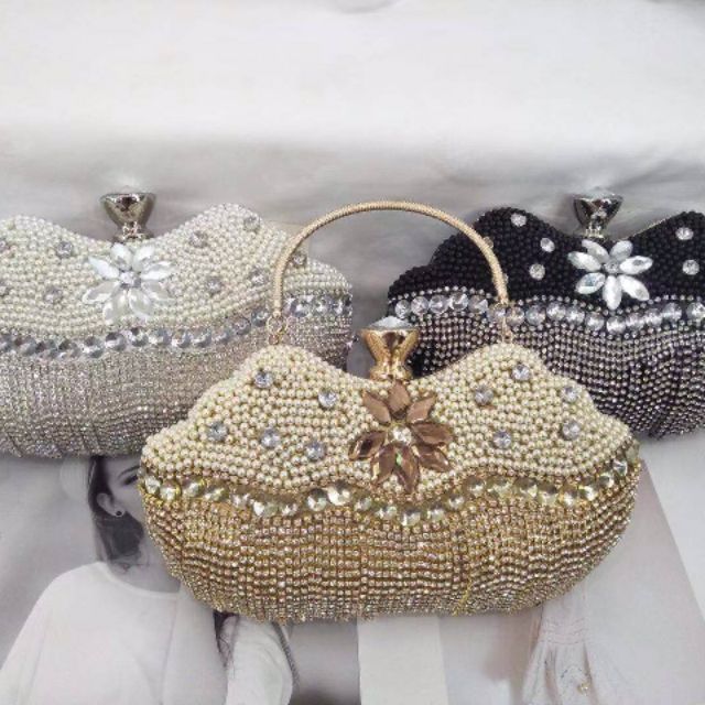 Cốp đs đi tiệc