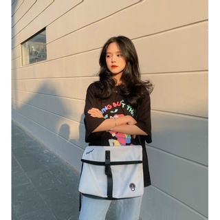 Túi Đeo Chéo Insane Clo Shoulder Bag