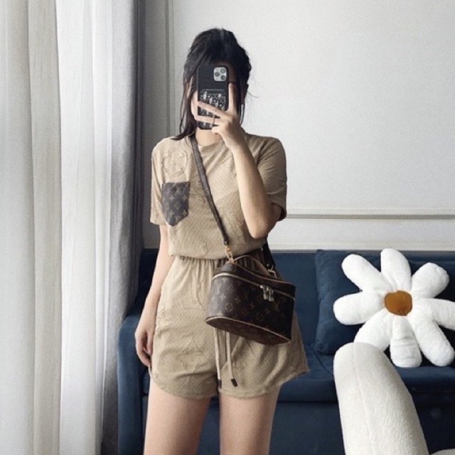 Set bộ vân chìm lv áo phông suông phối túi mix quần sooc siêu hot mh yy lm ln hxt hv cd
