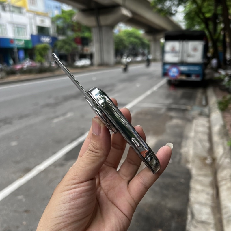 NGUYÊN ZIN, chính hãng điện thoại cổ Motorola aura