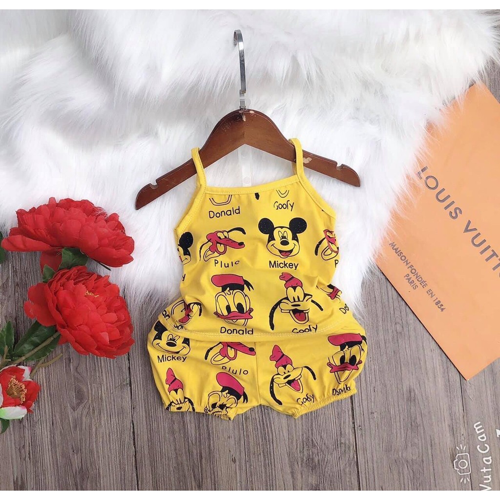 Bộ vịt mickey cho bé gái
