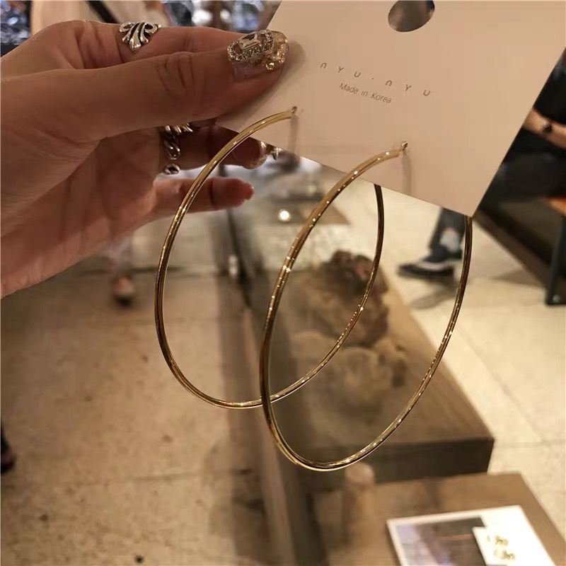 Khuyên tai tròn màu VÀNG 7cm cá tính sang chảnh VA7