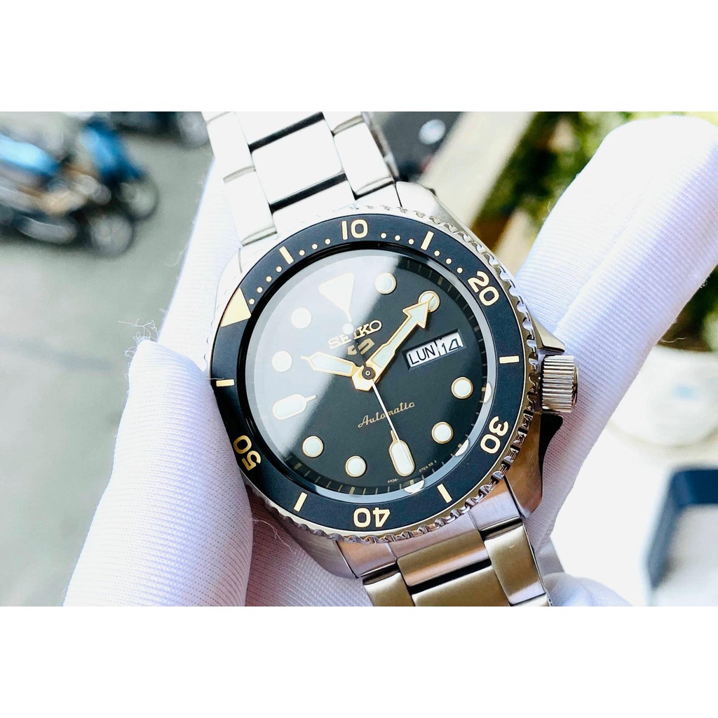 Đồng hồ nam Seiko 5 Sport SRPD57K1 - Có dạ quang và vòng benzel