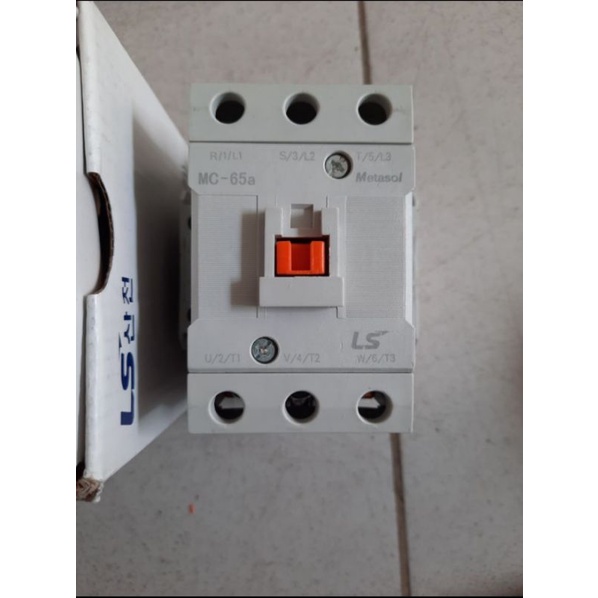 Khởi Động Từ Ls MC 65A  -220V