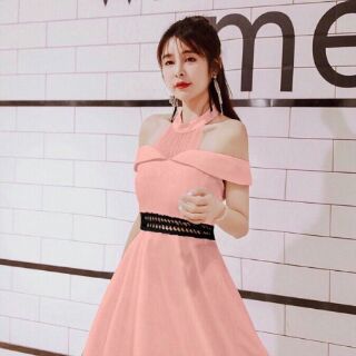 Đầm Xòe Cổ Yếm Hở Vai