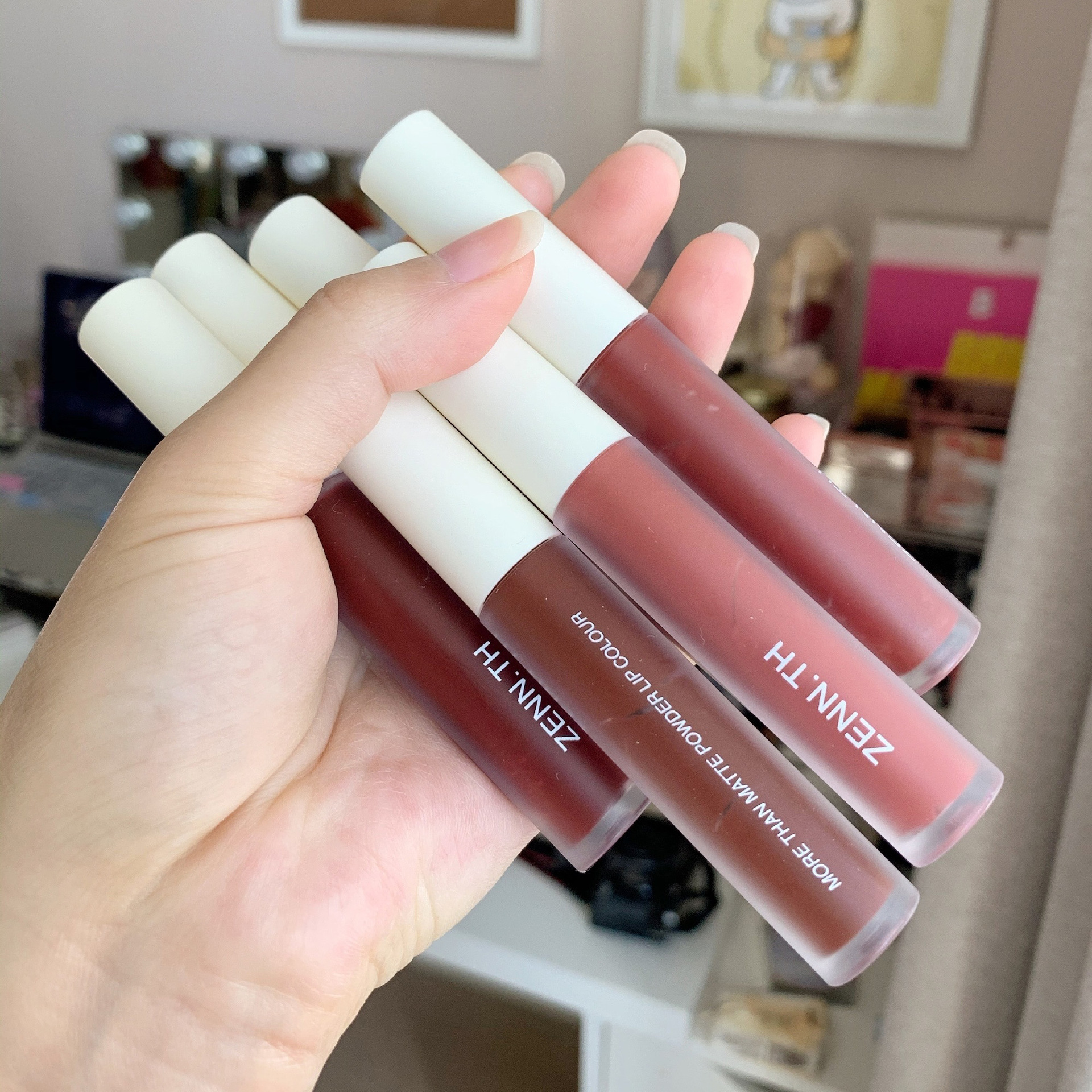 sale--Son Kem Lì Lâu Trôi Chống Nước Bền Màu | BigBuy360 - bigbuy360.vn