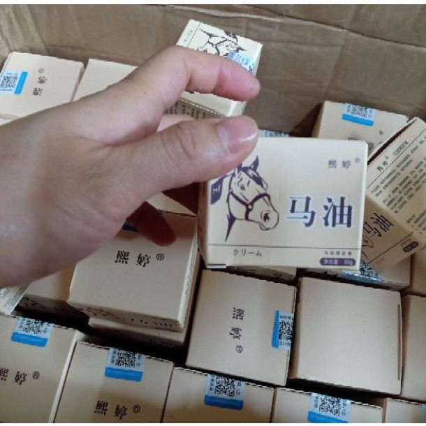 Cao ngựa bôi nứt nẻ tay chân