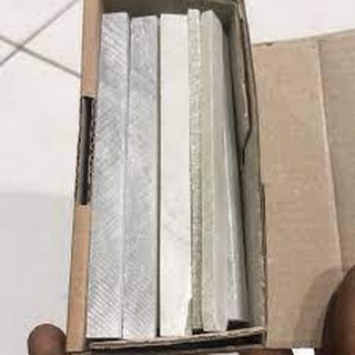 Phấn đá hộp 27 viên - đá cơ khí