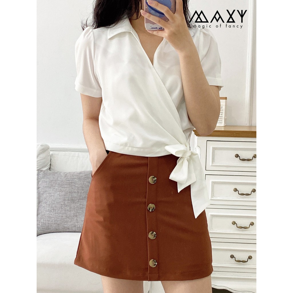 Quần váy màu nâu nút dọc browny button skirt Maxy Workshop
