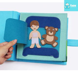 Sách vải - bé trai yêu thích khám phá