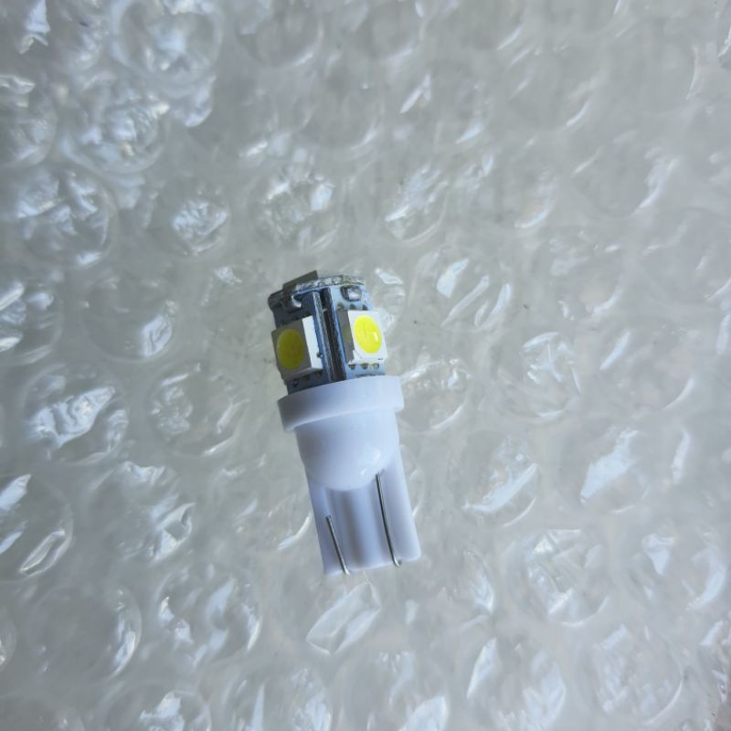 Bóng led t10 , bóng đờ mi , bóng cắm 12v 24v không nháy ô tô , xe máy...