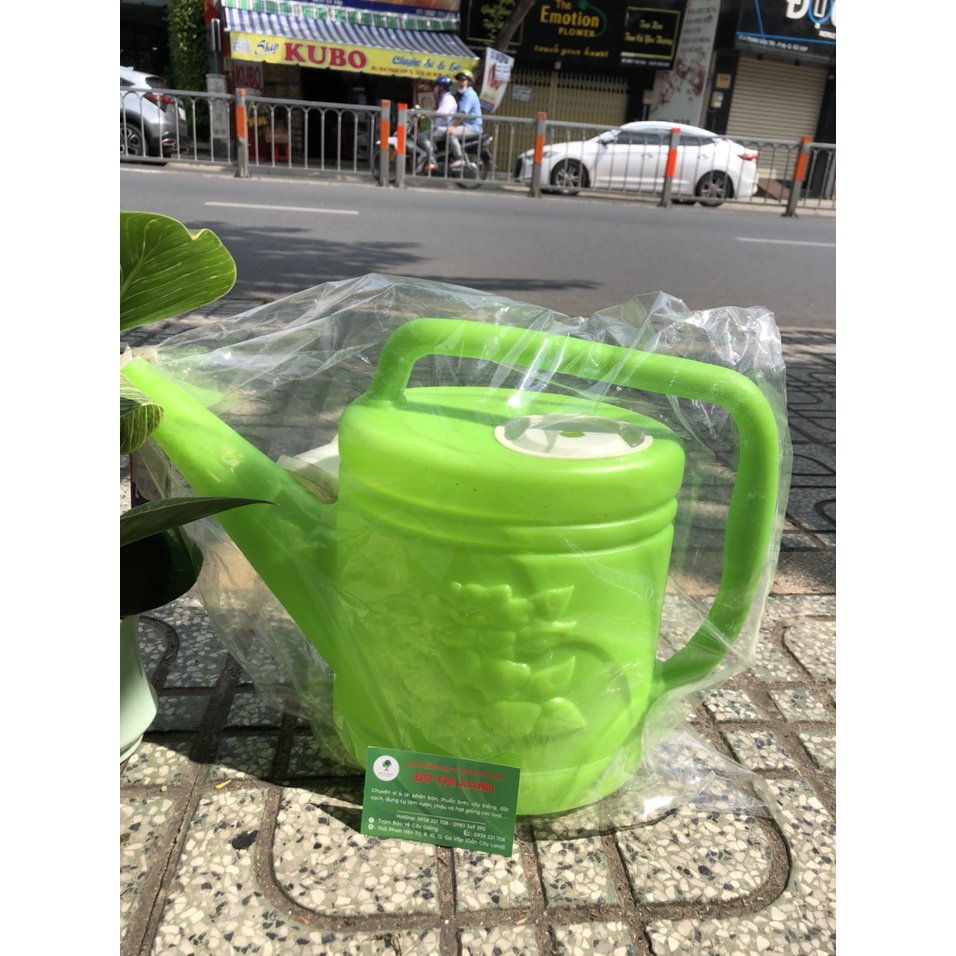 BÌNH TƯỚI CÂY VÒI SEN BẰNG NHỰA 5L-7L SIÊU BỀN, MÀU NGẪU NHIÊN