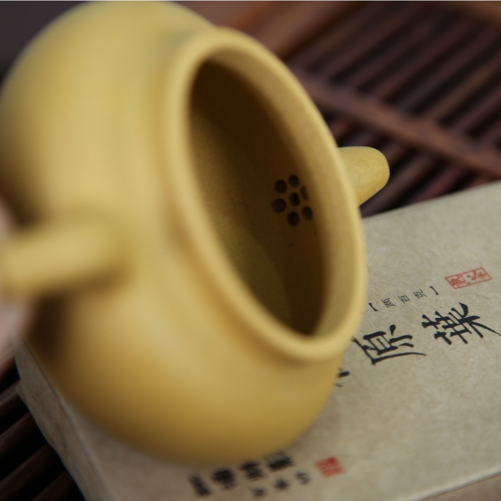 Ấm Tử Sa Nghi Hưng Phỏng Cổ 230 ml (Đoạn Nê)