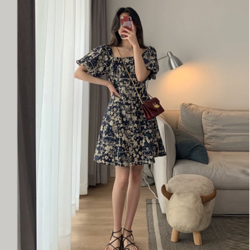 Đầm Tay Phồng Cổ Vuông Họa Tiết Hoa Phong Cách Retro Thời Trang