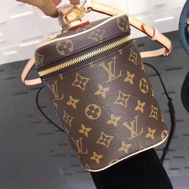LV cốp super VIP