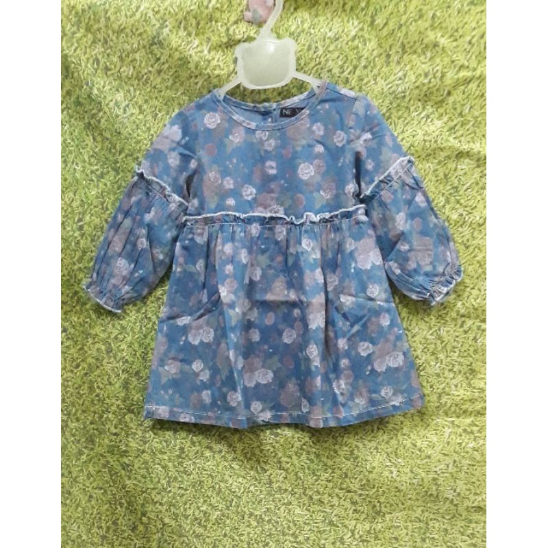 xả lỗ lẻ size: Váy JEANS HOA MỀM DÁNG BABY  DOLL HÃNG NEXXI SIZE 1-13(10-41KG)