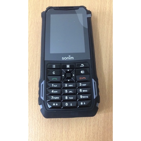 Điện thoai siêu bền chống nước, chống va đập Sonim XP5800