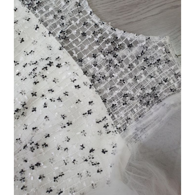 Đầm Elise trắng phối lưới sz S