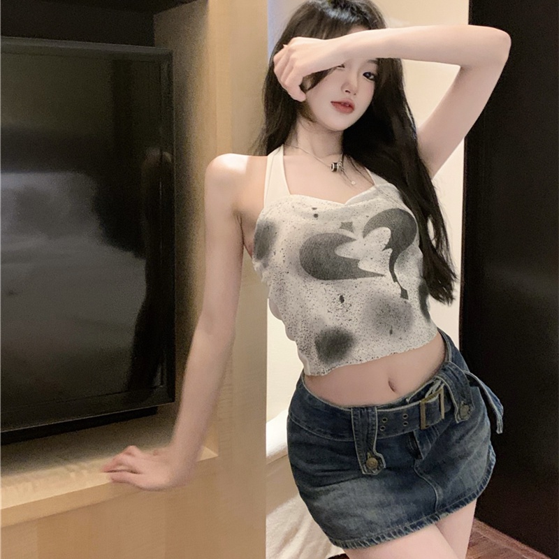 Áo Hai Dây Dáng Ôm In Họa Tiết Thời Trang Quyến Rũ