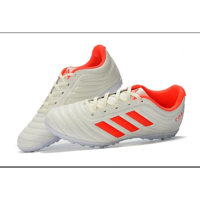 Giày đá banh sân cỏ nhân tạo adidas