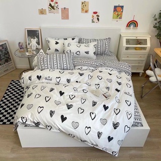 Set chăn ga cotton poly trái tim đen trắng