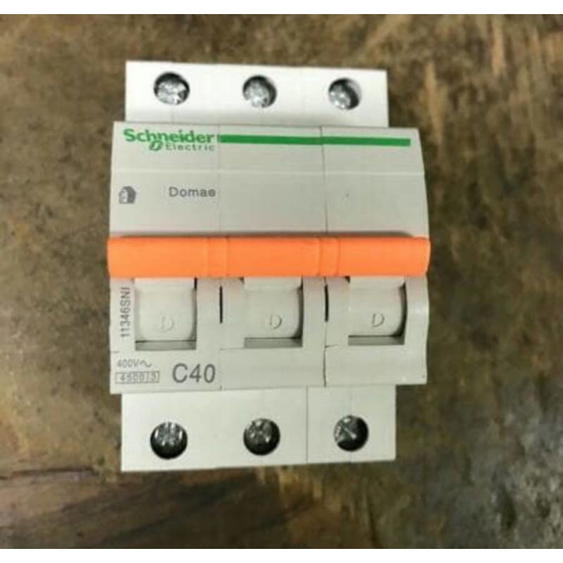 Mcb schneider 3p 3 pha 40a 40 ampere