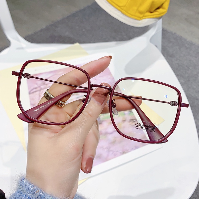 Sẵn sàng!!! Kính còn hàng và sẵn sàng vận chuyển! Một khi thanh toán của anh rõ ràng, thì nhà parcel có thể được gửi.