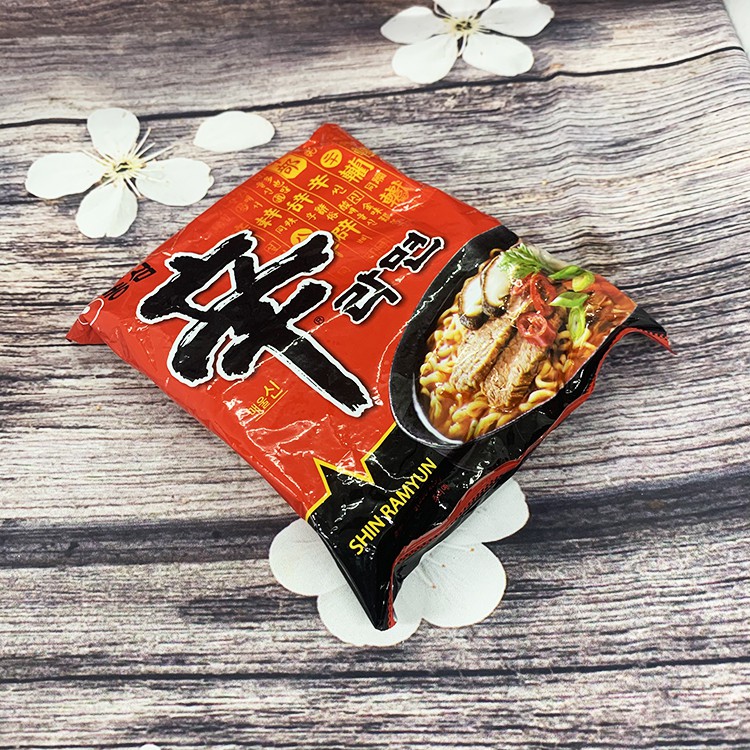 MỲ SHIN RAMYUN CAY NƯỚC HÀN QUỐC GÓI 120G