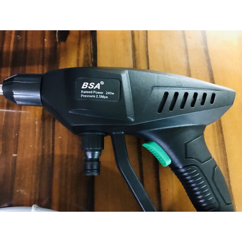 MÁY RỬA XE PIN-VỆ SINH MÁY LẠNH CHẠY PIN BSA 240W MỚI