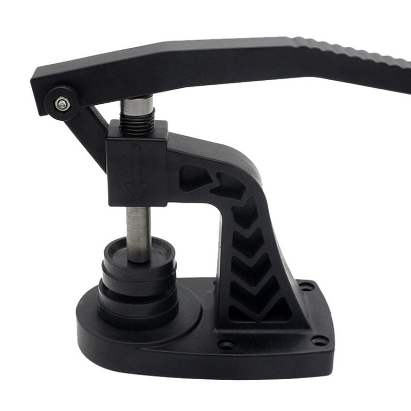 Máy Đóng Nắp Lưng Đồng Hồ Đeo Tay Chuyên Nghiệp Với 12 Mẫu Khuôn