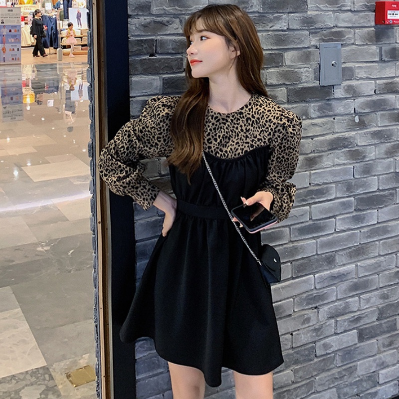 Đầm dáng ôm in hình da báo sành điệu cho nữ