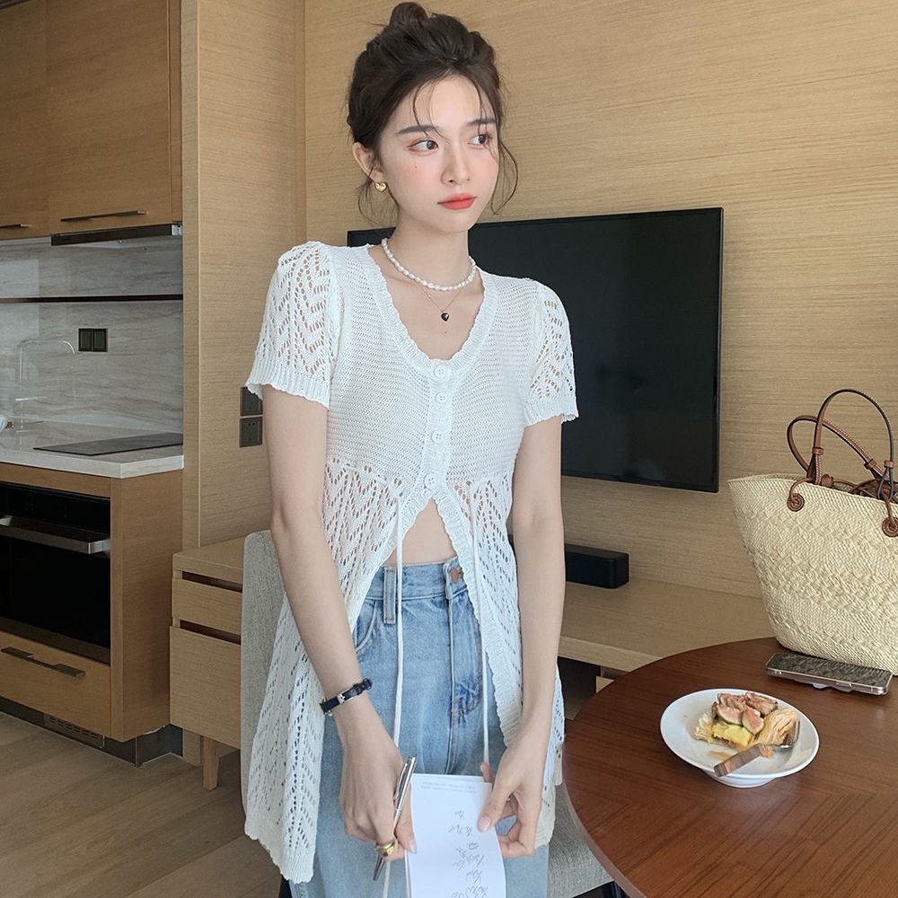 Áo Kiểu Cổ Chữ V Thời Trang Sành Điệu Dễ Phối Đồ Cho Nữ