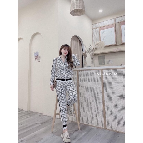 BỘ THỂ THAO CỔ KHOÁ DW 2 MÀU