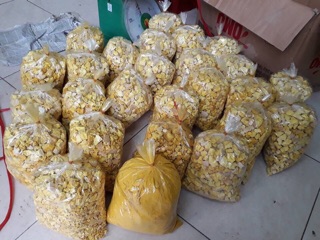 Tinh bột nghệ nhà làm