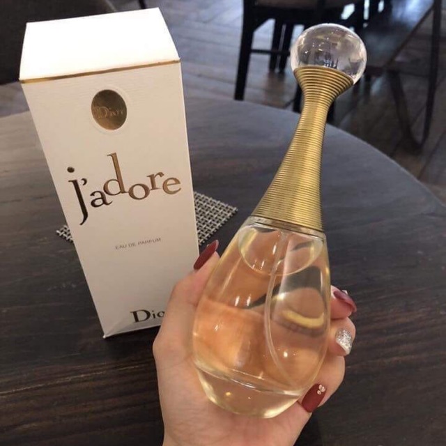 Nước hoa j'adore