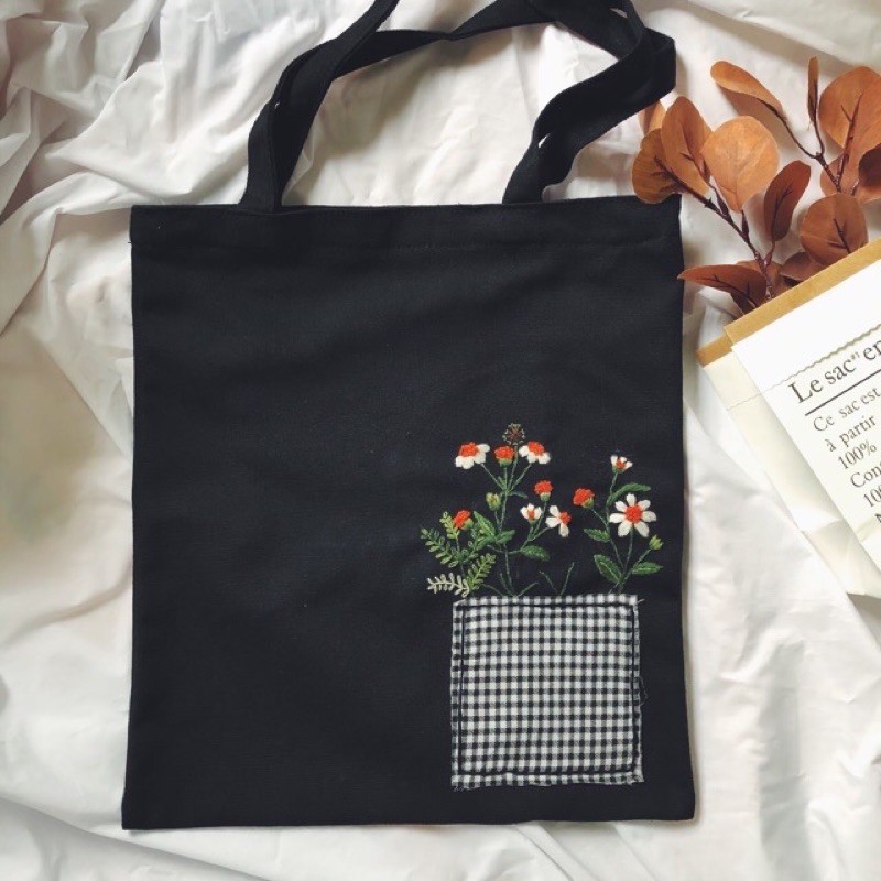 Túi tote vải thêu tay - thêu tên  thêu theo yêu cầu