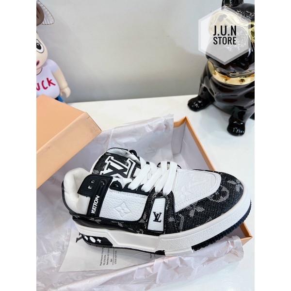 GIÀY L.V TRAINER SNEAKER WHITE BLACK LAI AU SC