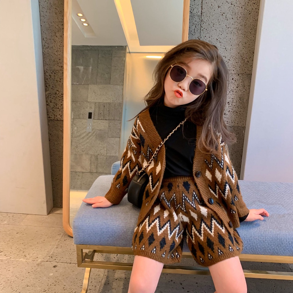 Bộ áo cardigan dệt kim + quần short 2 món thời trang thu đông mới cho bé gái từ 1-4 tuổ