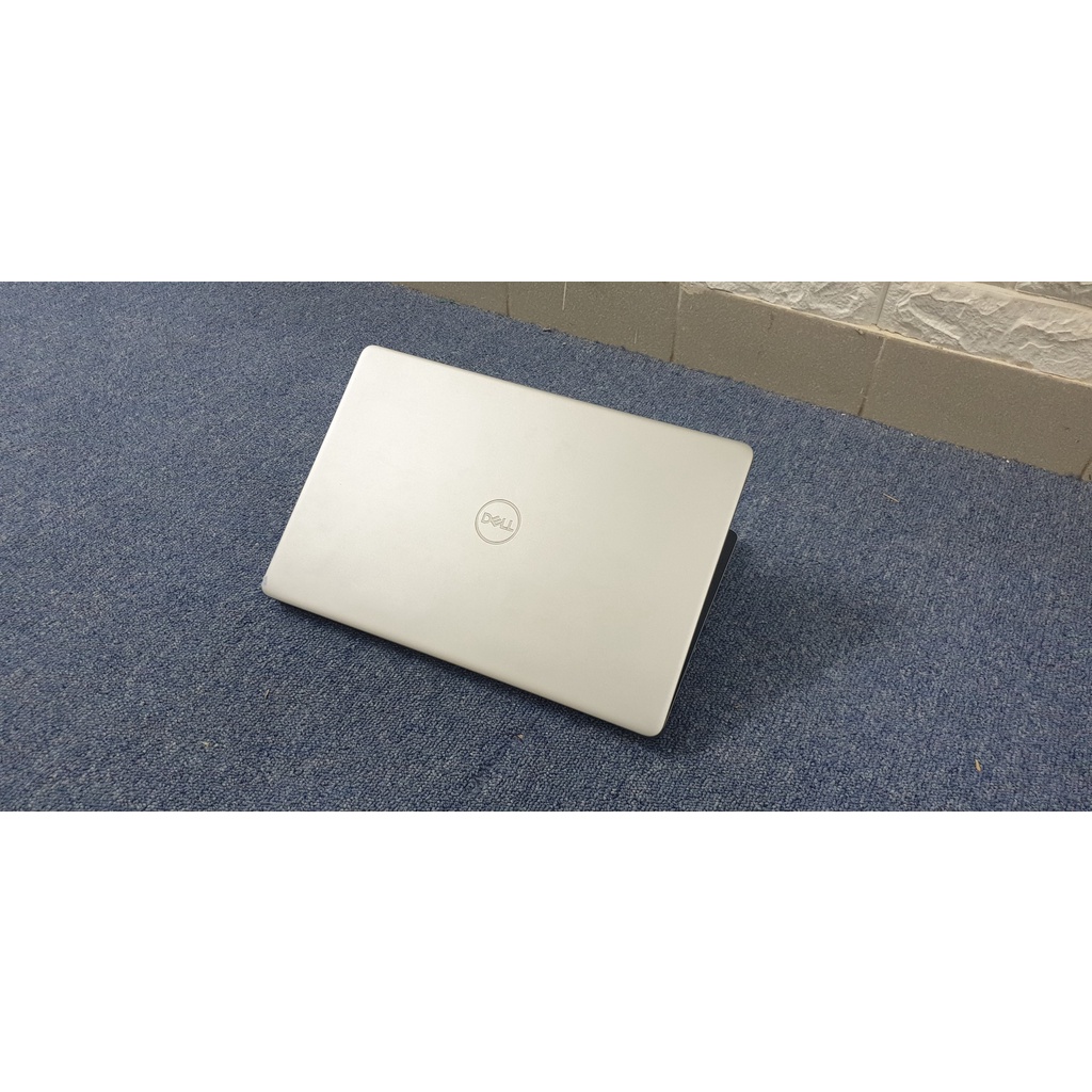 Dell vostro 5370/ core i5 8250U/ Ram 8GB/ SSD 256GB/ Màn hình 13.3 inch FHD/ VGA rời 2GB | BigBuy360 - bigbuy360.vn