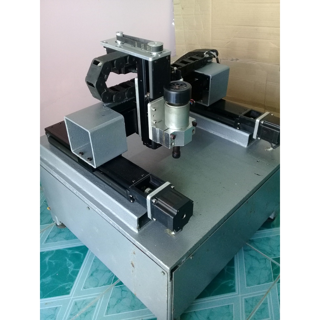 Máy CNC phay khung sắt hành trình 200x200x80mm