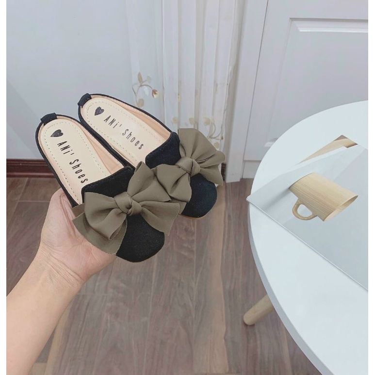 Sục đôi mẹ và bé da lộn