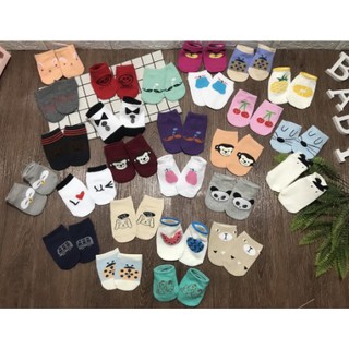 Sale 1 Đôi Tất Kíds cho bé trai bé gái có đế chống trượt