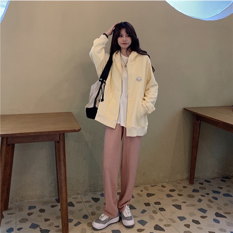 Áo khoác tay dài có nón họa tiết thêu đơn giản