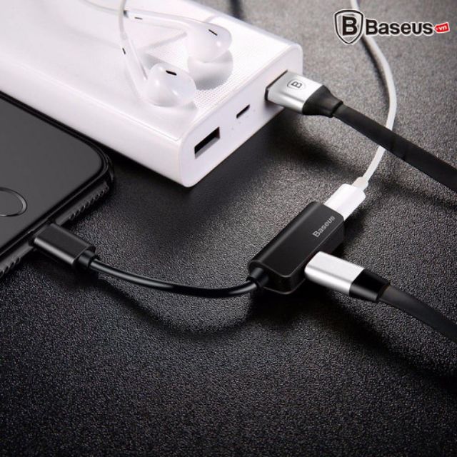 Jack chia cổng 1 ra 2 Baseus vừa sạc vừa nghe nhạc ( có hỗ trợ mic để đàm thoại)