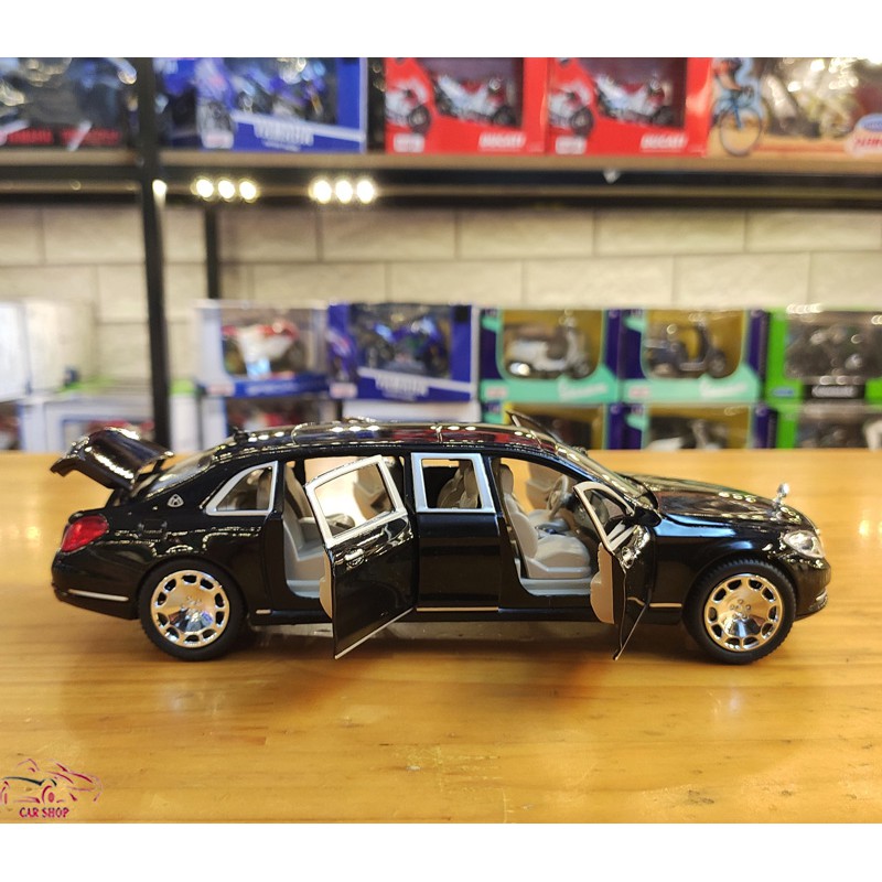 Mô hình xe ô tô Mercedes Maybach S600 tỉ lệ 1:24 hãng XLG màu đen